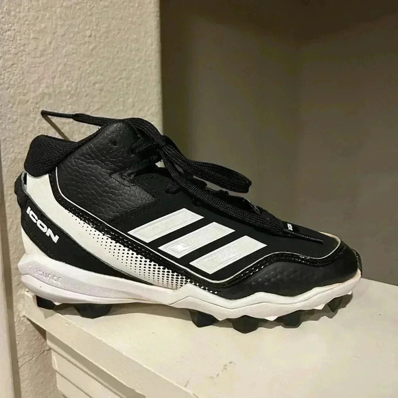 Adidas Icon 7 Baseball Cleats Youth Sz 13K Black White Mid Molded Lace Up S23704 - Picture 2 of 9